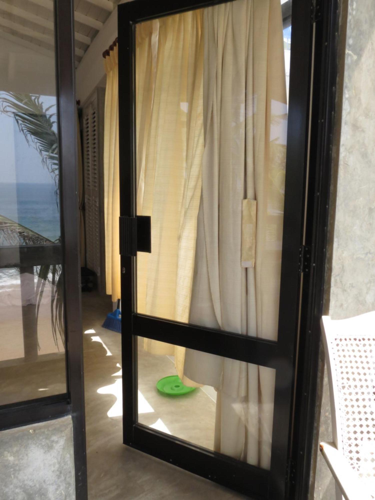 Mountain Wave Hotel And Surfshop Hikkaduwa Rom bilde